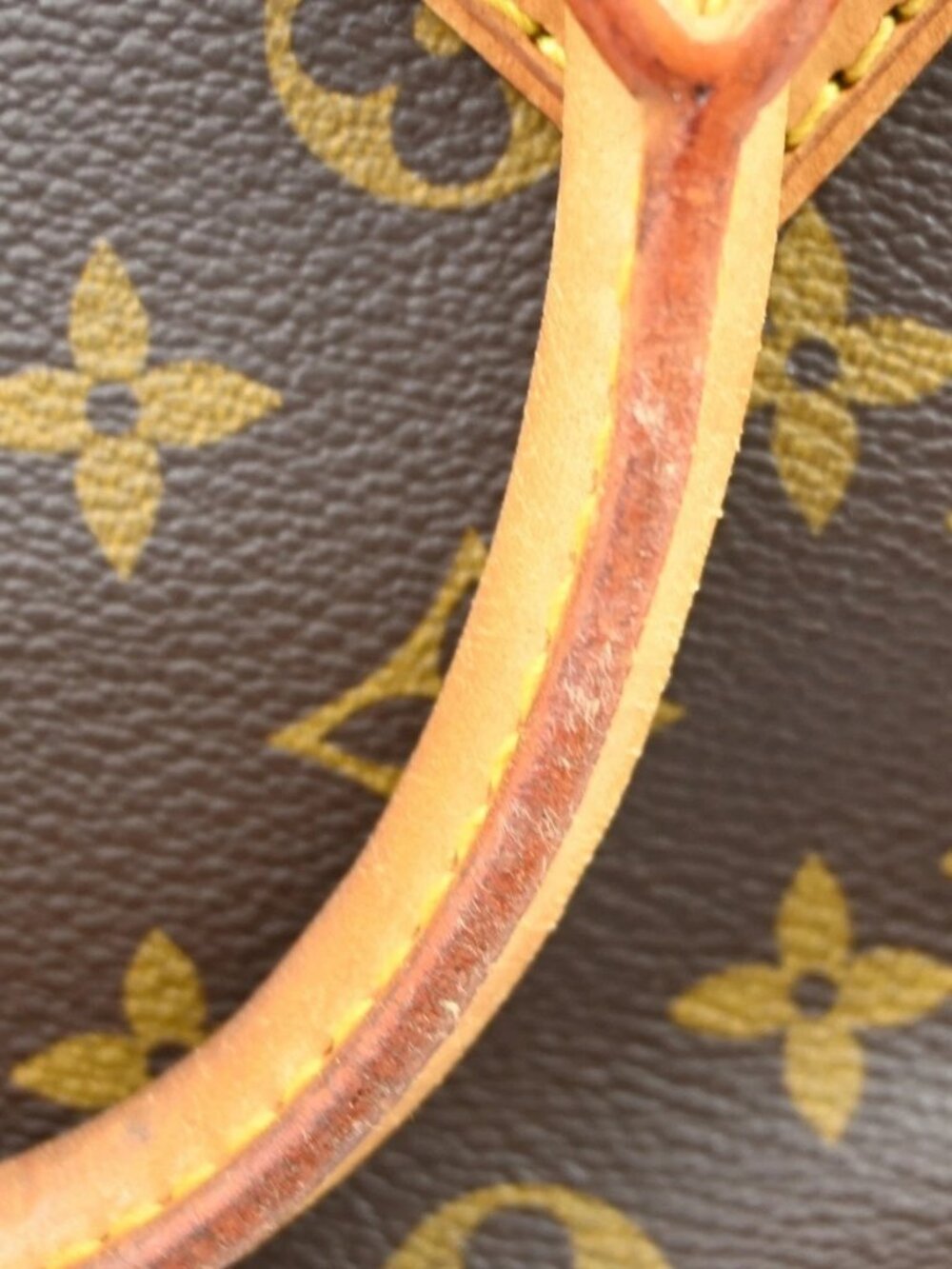 LOUIS VUITTON ALMA HANDBAG MONOGRAM - Picture 8 of 16